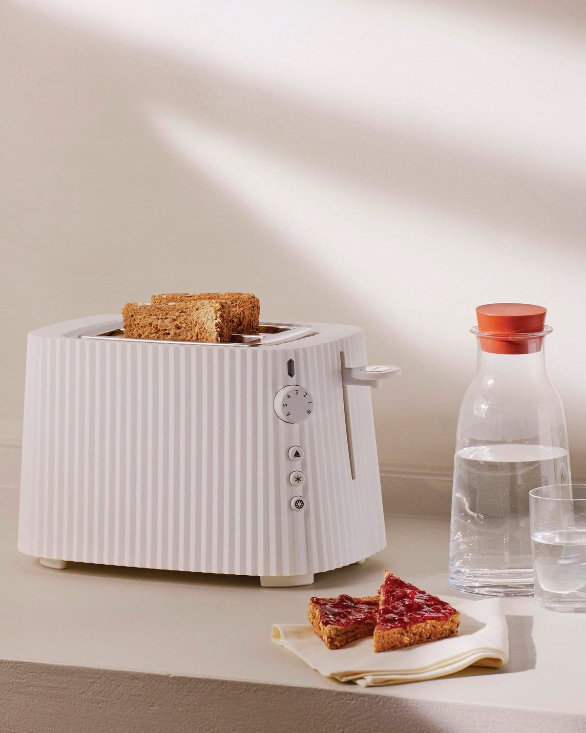 ALESSI Plissé Toaster - European Plug By Michele De Lucchi