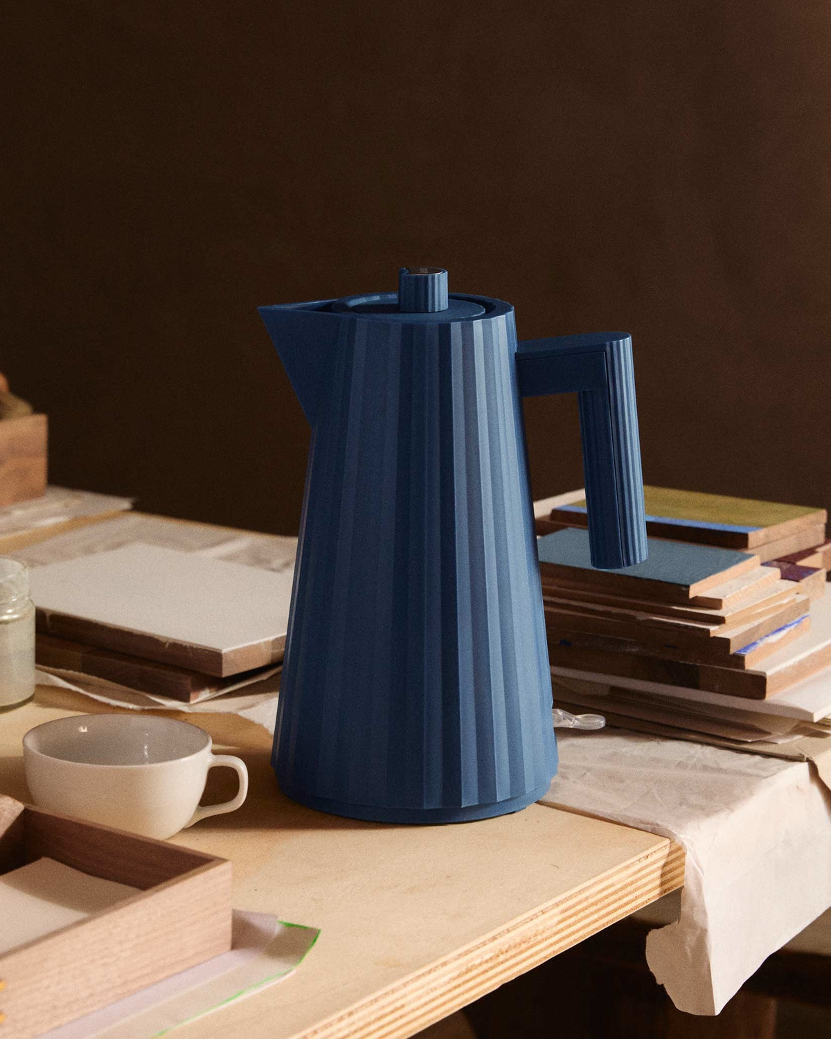 ALESSI Plissé: Blue Electric Kettle By Michele De Lucchi