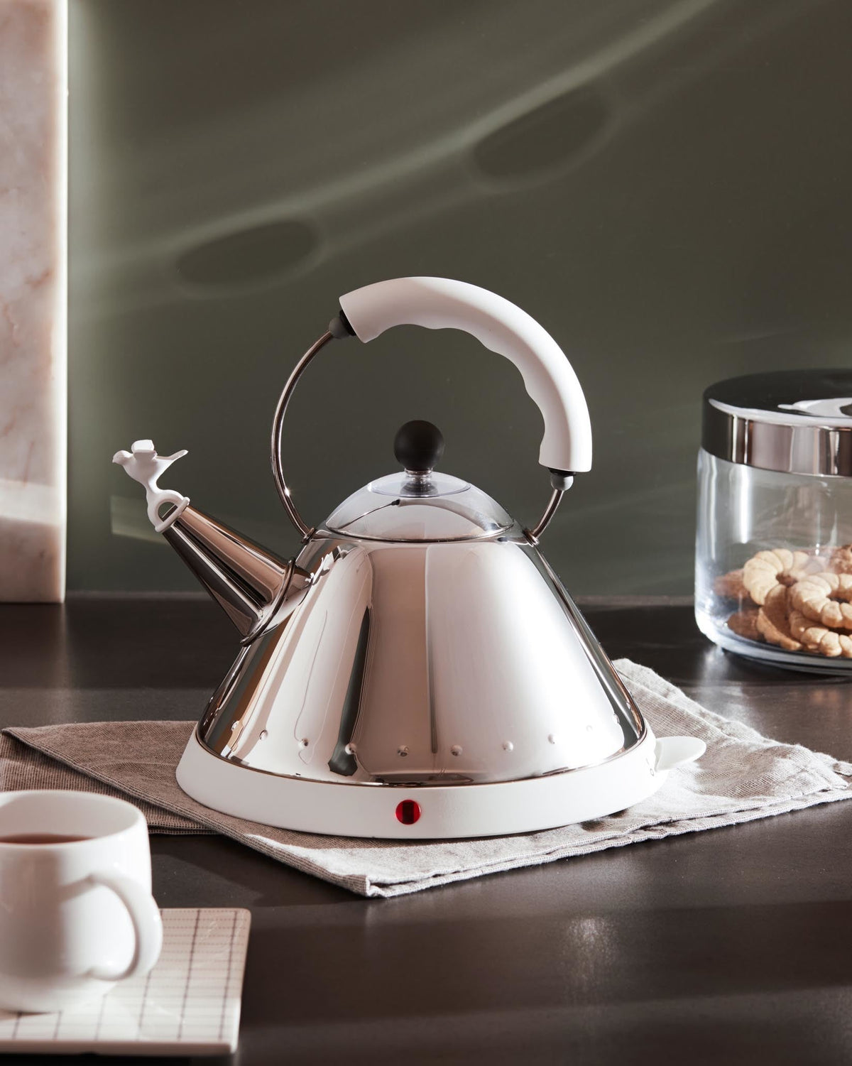 ALESSI MG32 Electric Kettle