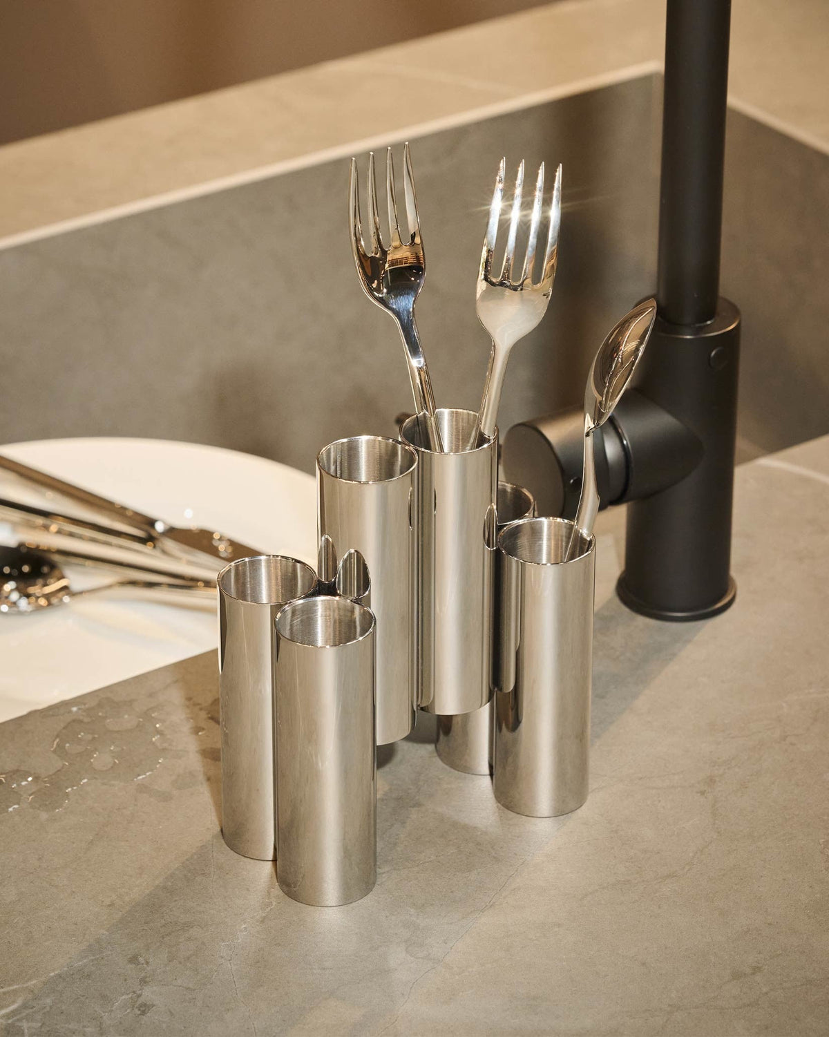 ALESSI Canale: Cutlery holder By Patricia Urquiola