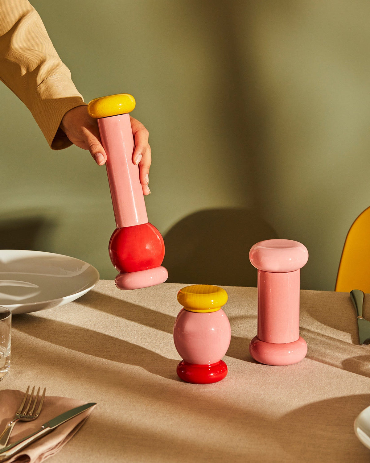 ALESSI ES18: Salt, pepper and spice grinder By Ettore Sottsass