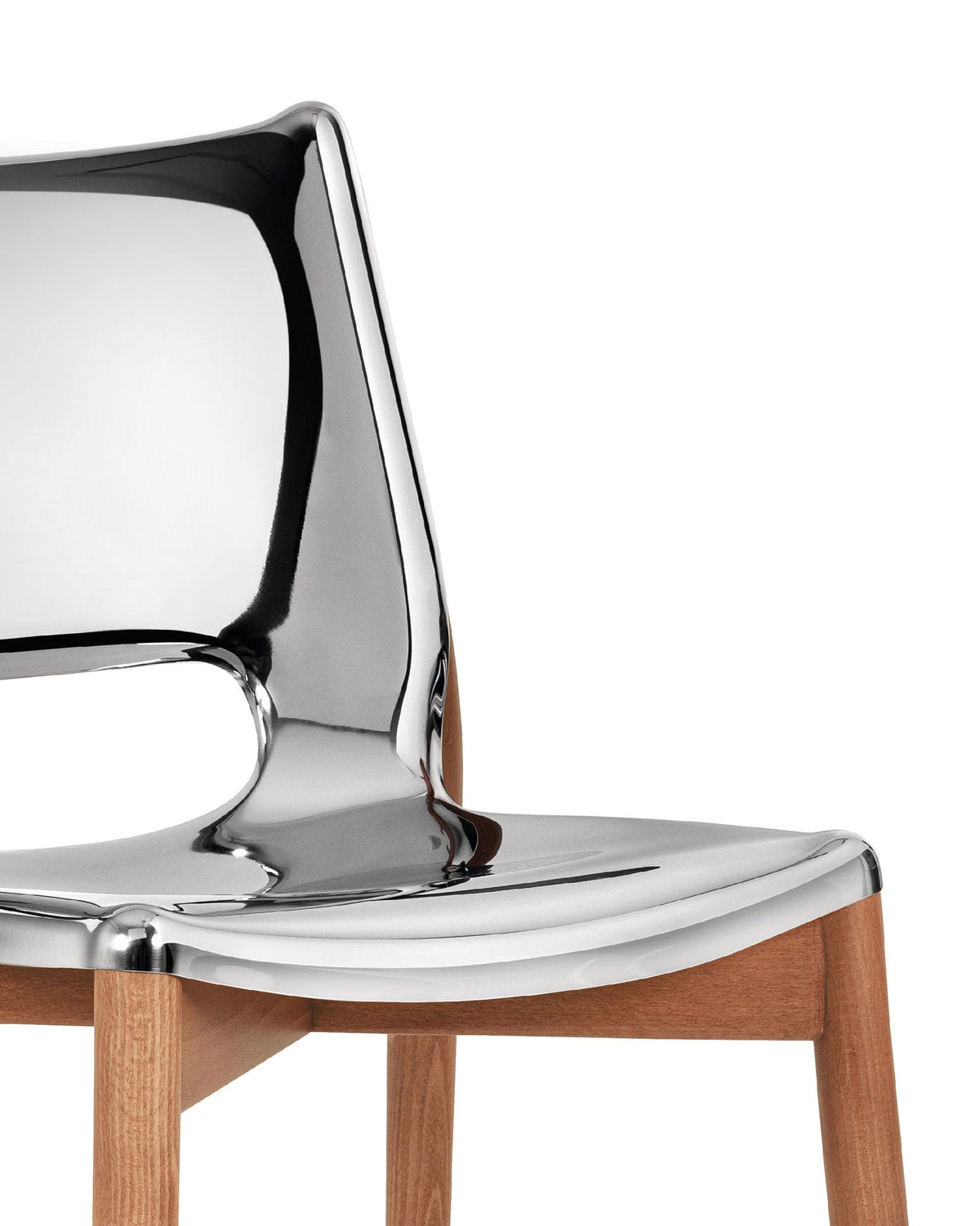 ALESSI Poêle Collection: Monoshell chair Philippe Starck