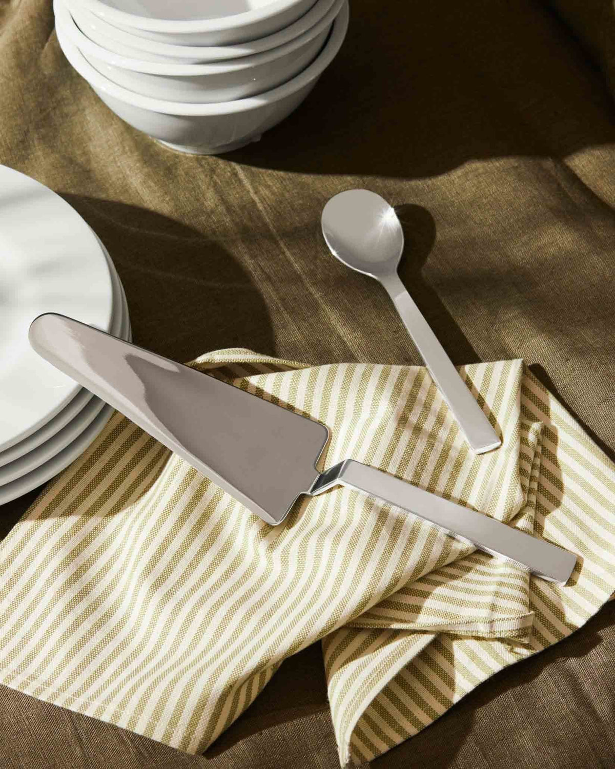 ALESSI Santiago Cake Server